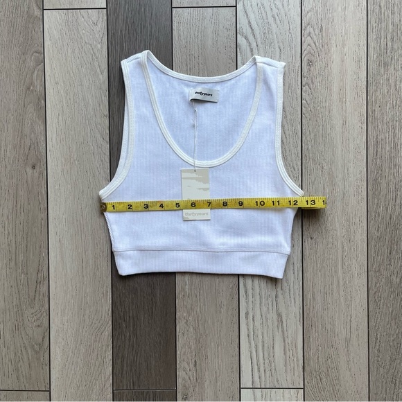 Thirtiyears White Sleeveless Top - Picture 3 of 4